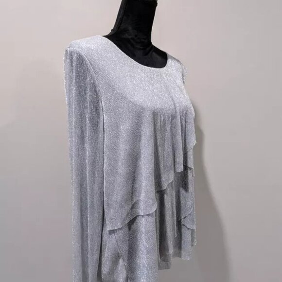 Chico's Travelers Size 3 Large Liquid Shimmer Layered Top Blouse SILVER Stretch - Picture 3 of 6
